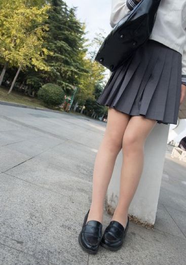 《闪婚老伴是豪门》
