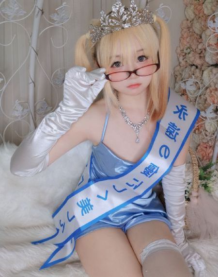 裙子下边是野兽